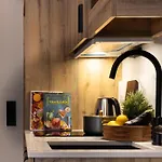 House Hotel 4*