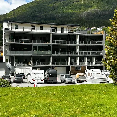 House - & Hotell Stryn