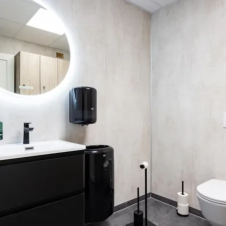 House - & 4* Stryn