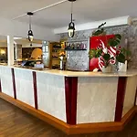 Hotel House 4*