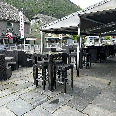 House 4* Stryn