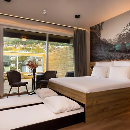 Hotel House